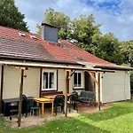 Hébergement de vacances Haus Direkt Am See, 50m Zum Strand, Mit Garten & Kamin Warin