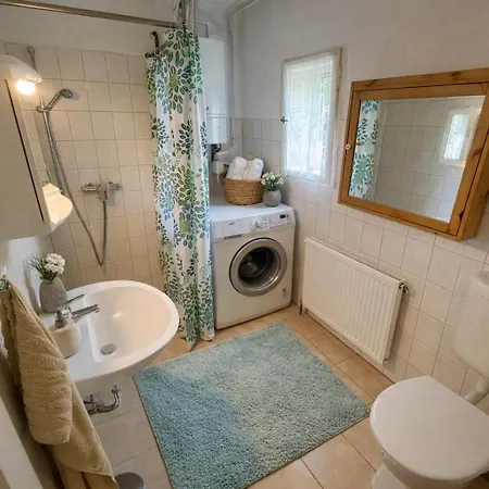 Haus Direkt Am See, 50m Zum Strand, Mit Garten & Kamin Feriehus *