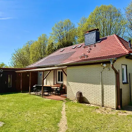 Feriehus Haus Direkt Am See, 50m Zum Strand, Mit Garten & Kamin *