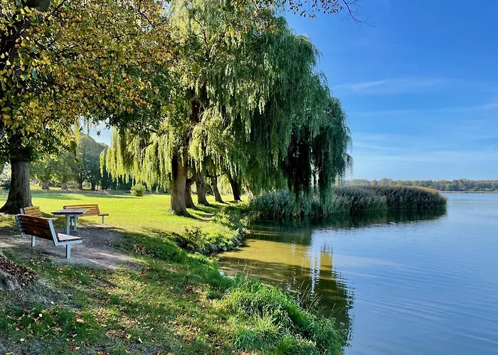 Casa de Férias Haus Direkt Am See, 50m Zum Strand, Mit Garten & Kamin Warin